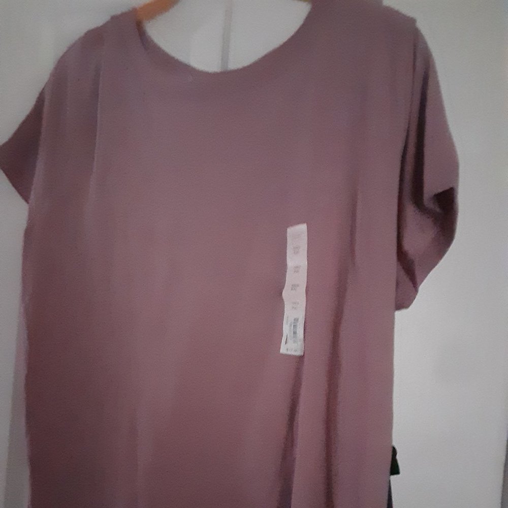 NEW Girls Lilac Lilly crew shirt XXL
